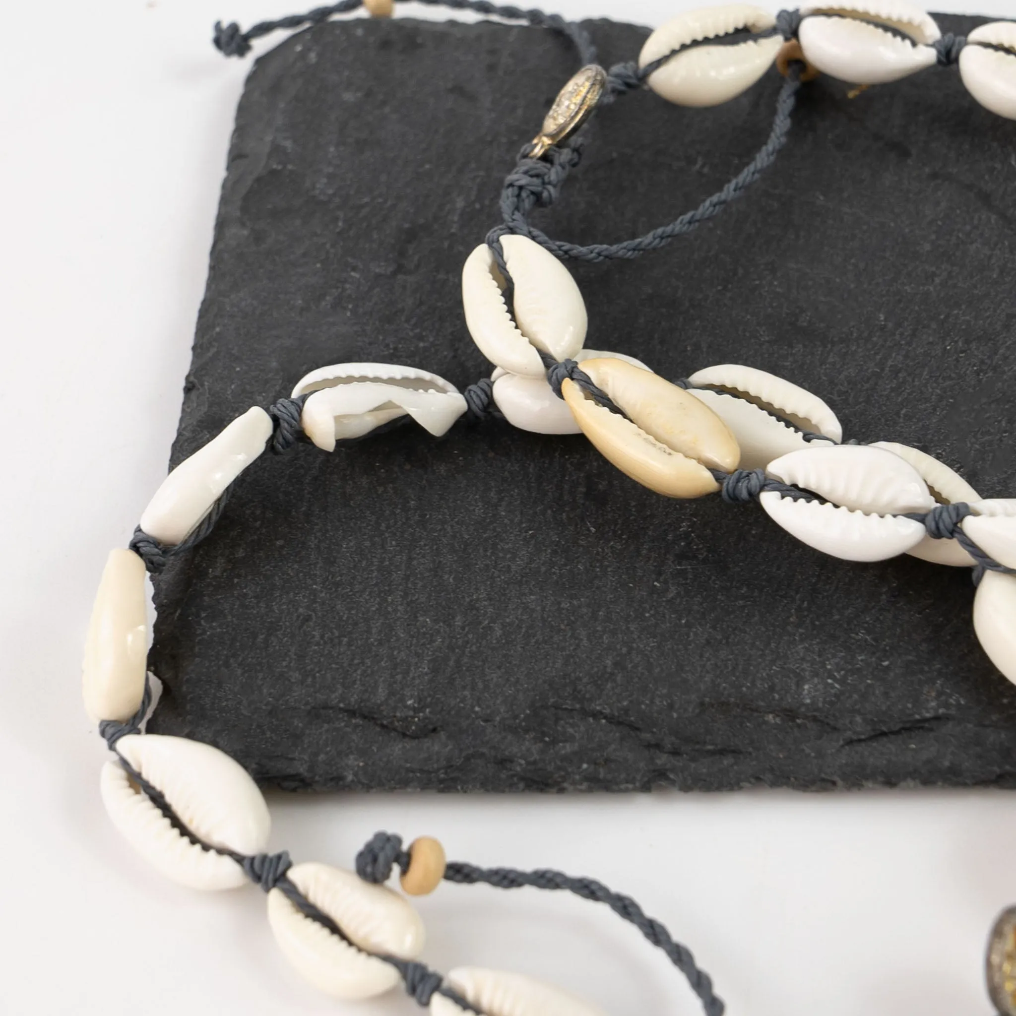 IMPERFECT Livadi Cowrie Shell Anklet