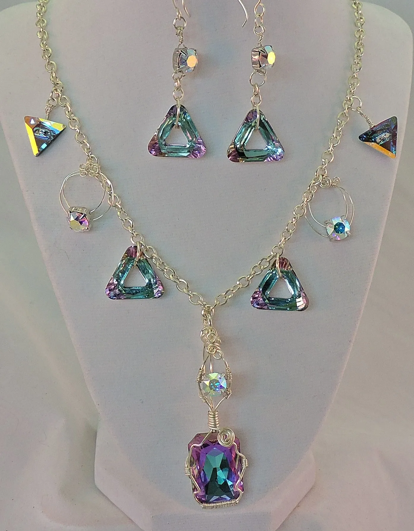 Swarovski Crystal Opalescent Purple Necklace & Dangle Earring Set