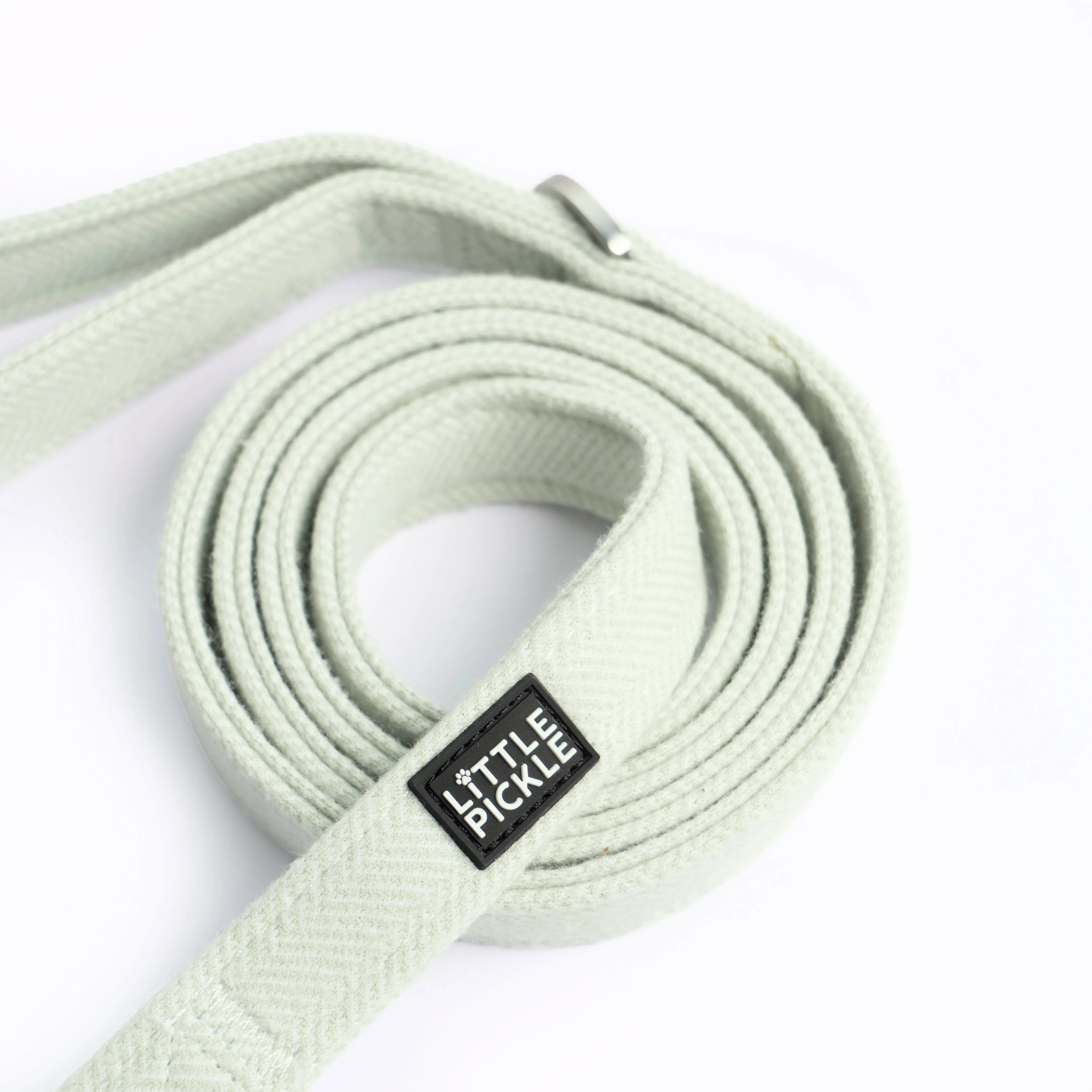 Versa Dual-Hook Leash in Mint Green Herringbone