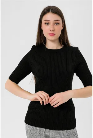 Womens Crew Neck Short Sleeve Knitwear- Black Color